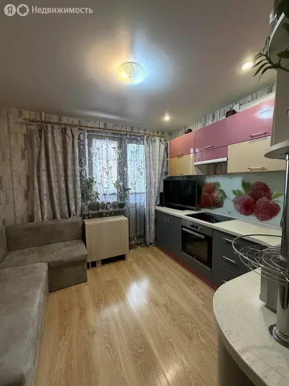 1-комнатная квартира: Киров, улица Ивана Попова, 62 (35.9 м) - Фото 1