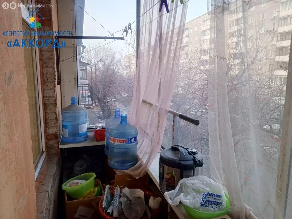 3-комнатная квартира: Барнаул, улица Матросова, 11 (65.9 м) - Фото 1