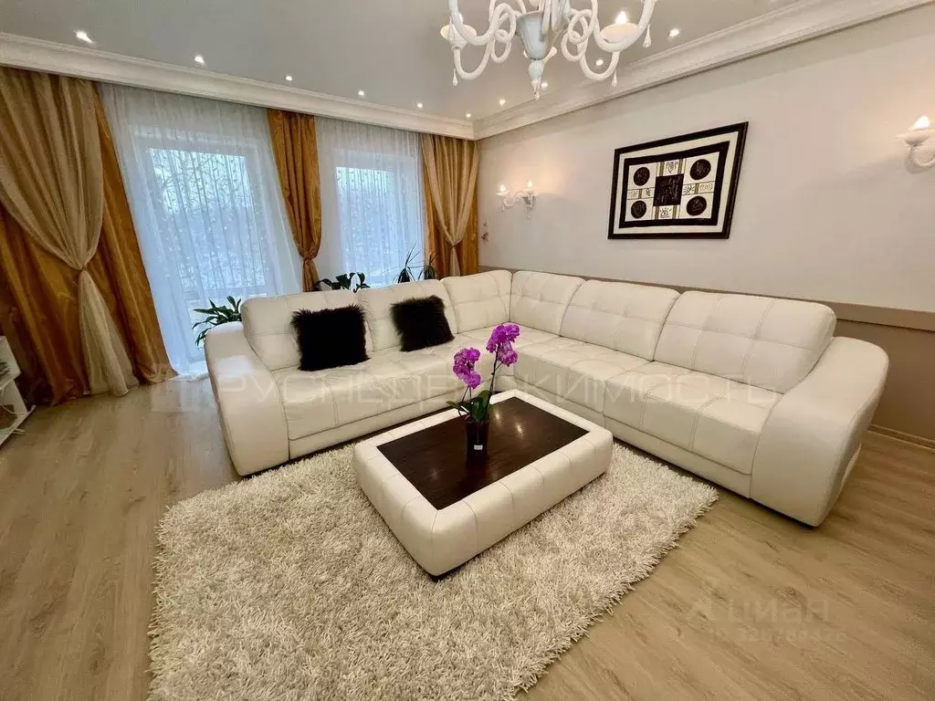 3-к кв. Кировская область, Киров ул. Казанская, 59 (122.8 м) - Фото 1