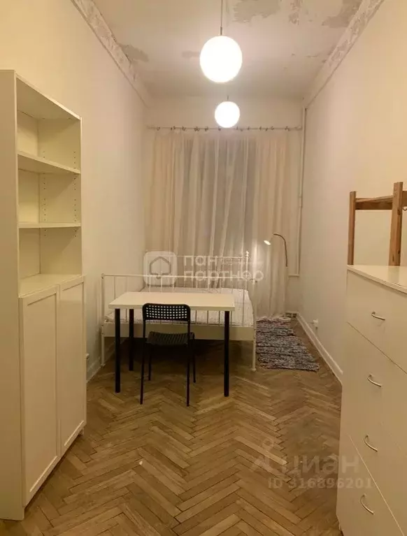 Комната Санкт-Петербург Английский просп., 31 (17.0 м) - Фото 0