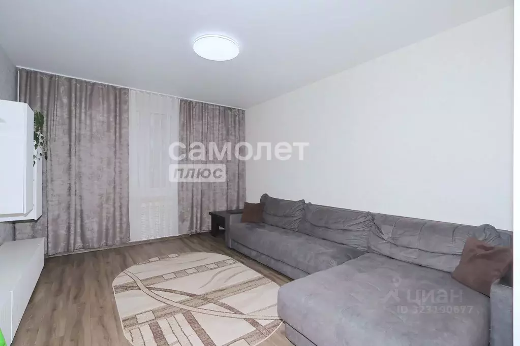 2-к кв. Кемеровская область, Кемерово Гурьевская ул., 14 (55.6 м) - Фото 1