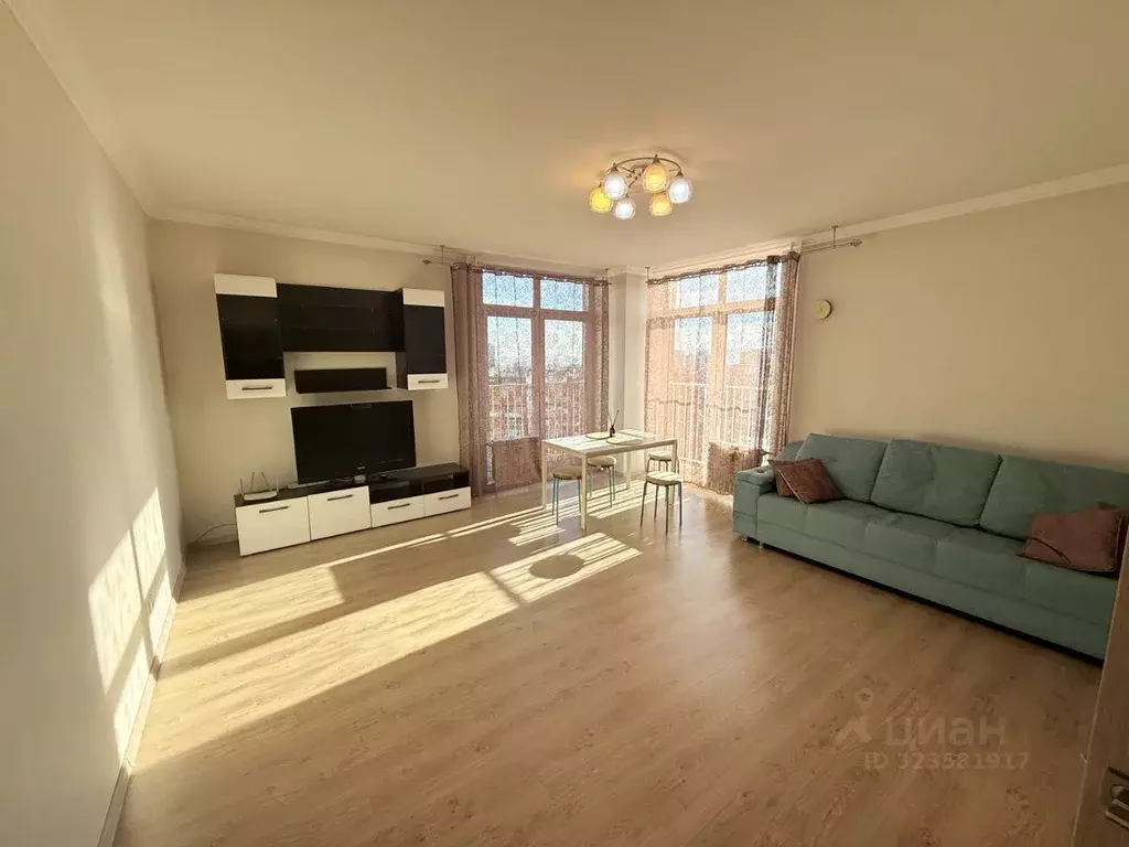 2-к кв. Красноярский край, Красноярск ул. Молокова, 28А (62.0 м) - Фото 1