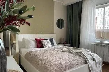 2-к кв. Свердловская область, Екатеринбург ул. Онежская, 6А (75.0 м) - Фото 1