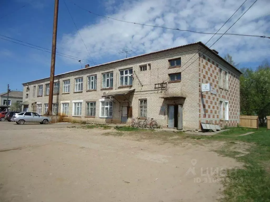 Помещение свободного назначения в Кировская область, Кильмезь пгт ул. ... - Фото 1