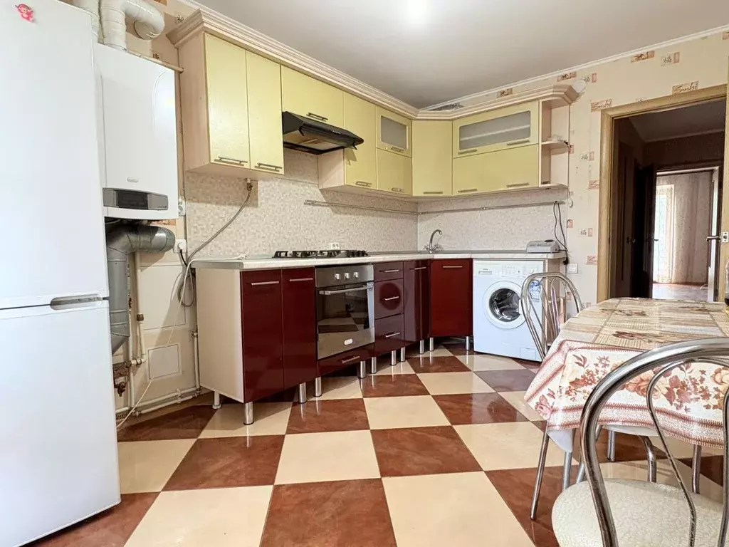 2-к кв. Брянская область, Брянск ул. Челюскинцев, 11 (58.0 м) - Фото 0