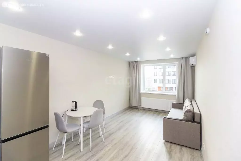 Квартира-студия: Тюмень, Интернациональная улица, 199к10 (27.5 м) - Фото 1