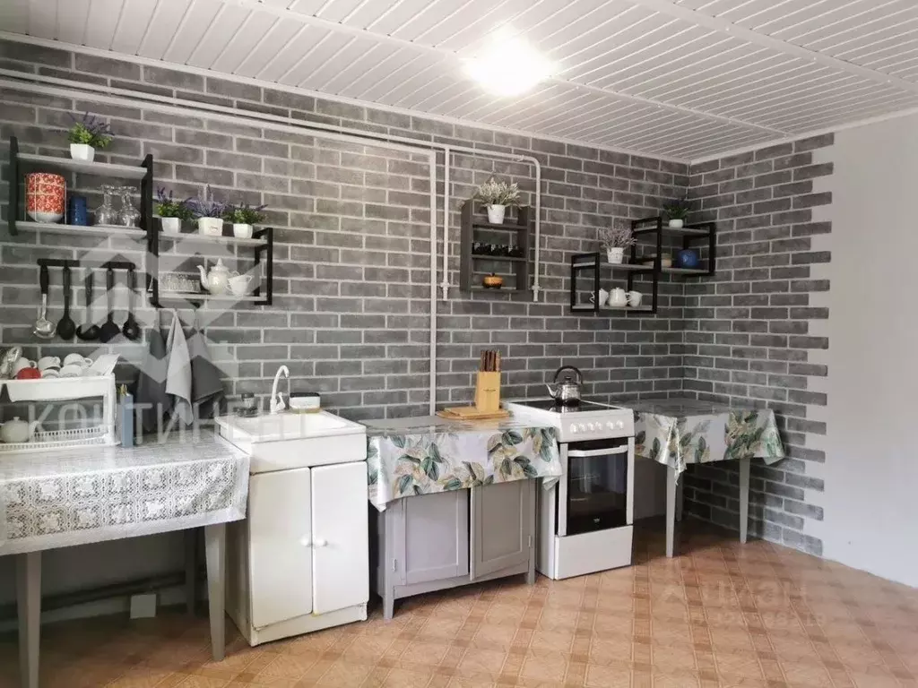 Дом в Крым, Сакский район, с. Штормовое ул. Юбилейная, 9 (115 м) - Фото 1