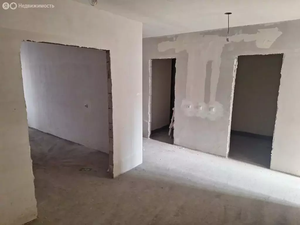 3-комнатная квартира: Абакан, улица Стофато, 5Г (80.4 м) - Фото 0