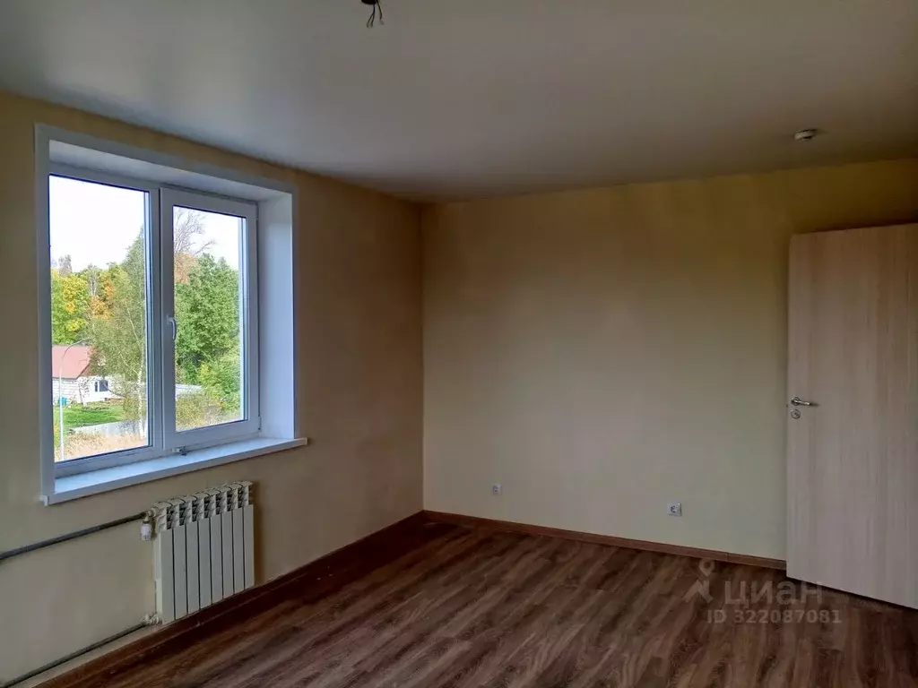 2-к кв. Псковская область, Остров ул. Калинина, 82А (49.6 м) - Фото 1