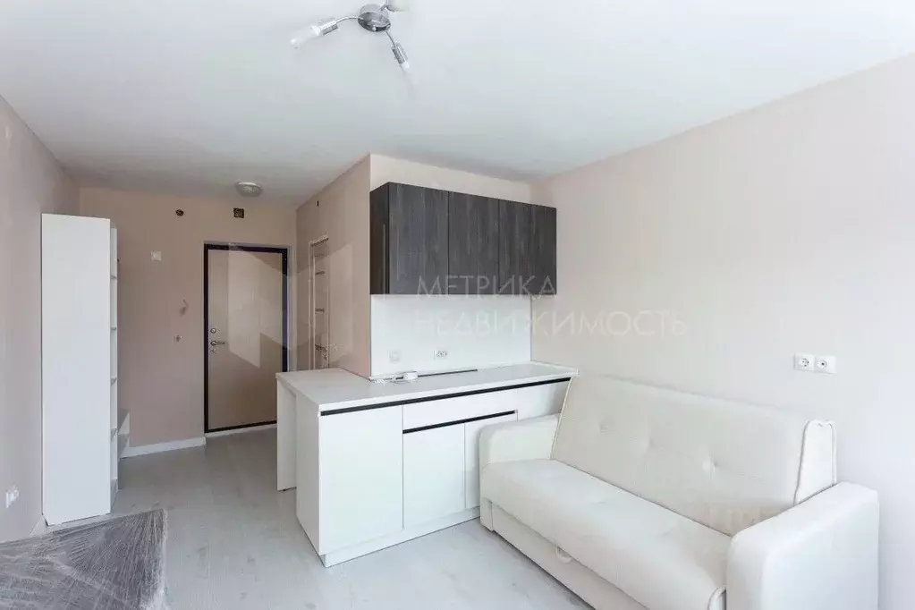 Студия Тюменская область, Тюмень ул. Мельникайте, 83к2 (23.3 м) - Фото 0