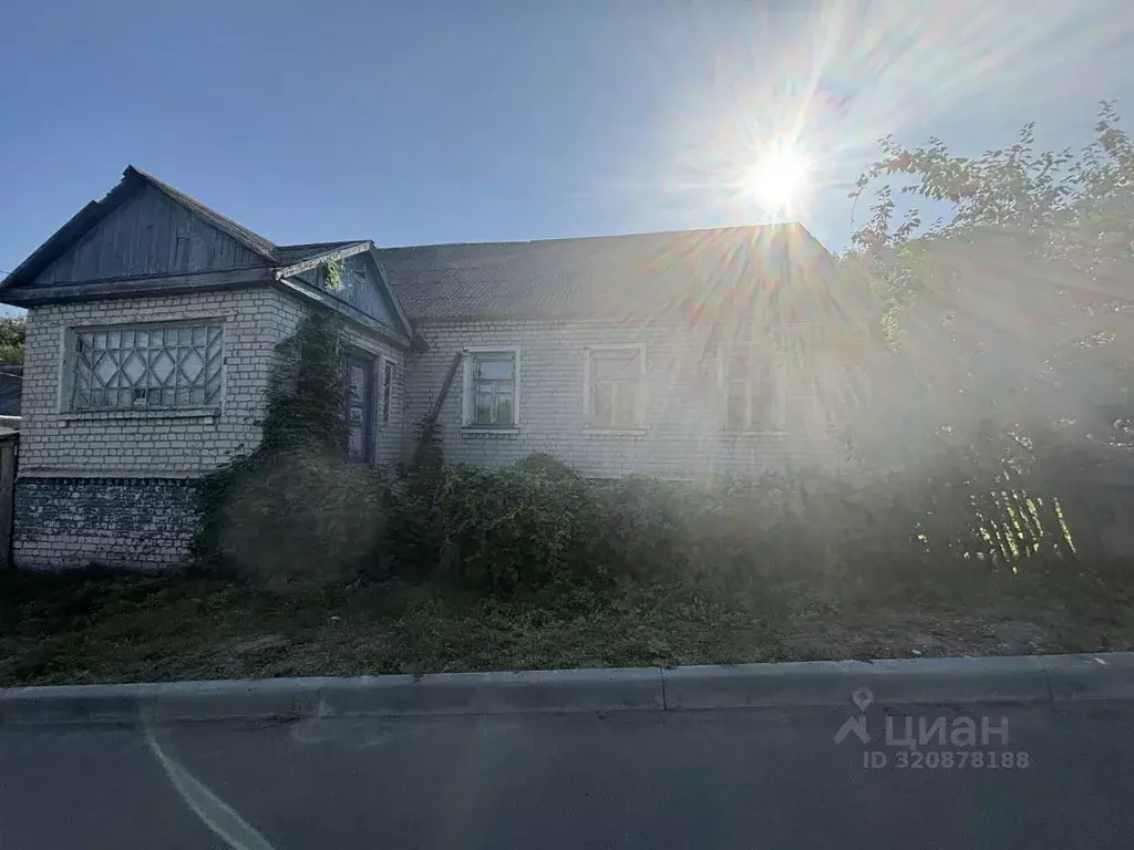 Дом в Брянская область, Брянск ул. Деснинский спуск (130 м) - Фото 1