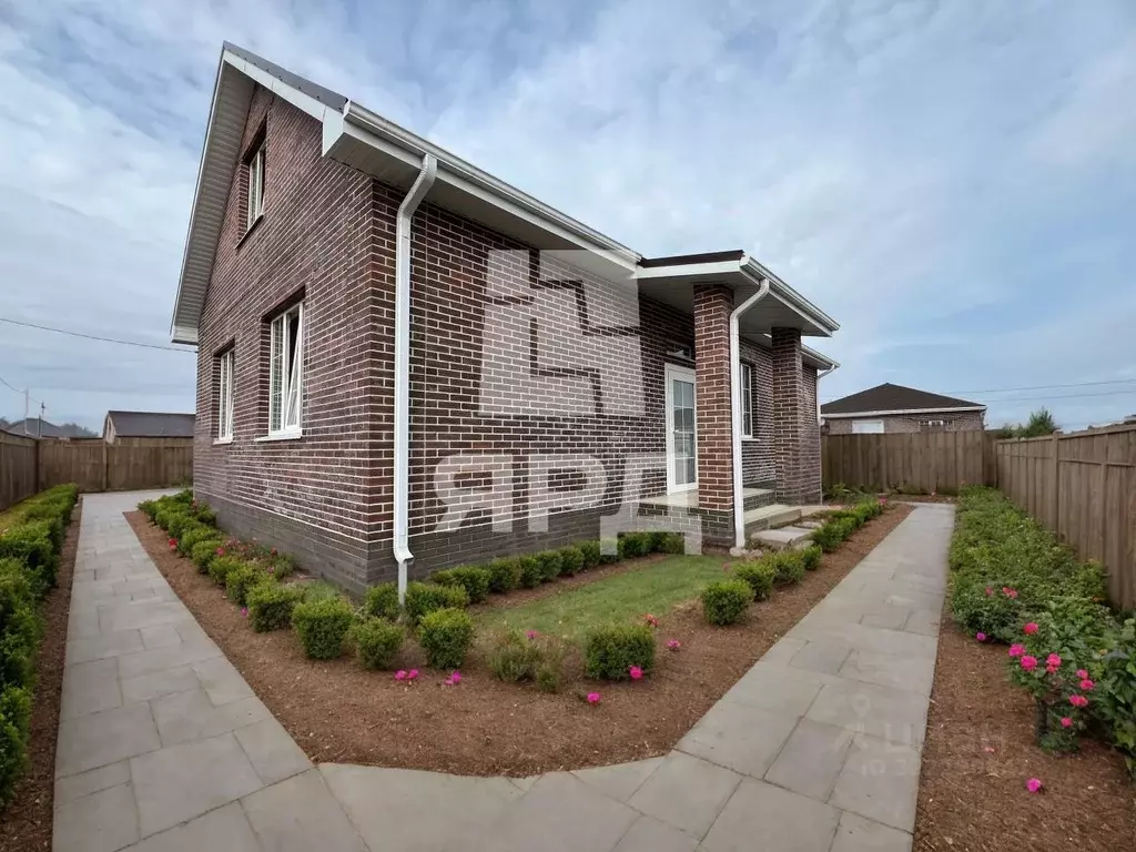 Дом в Ростовская область, Неклиновский район, Новобессергеневское ... - Фото 0