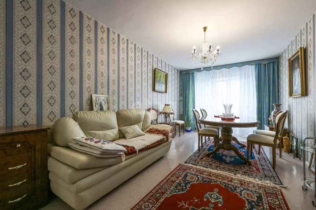 2-к кв. Татарстан, Казань просп. Победы, 78 (82.1 м) - Фото 1