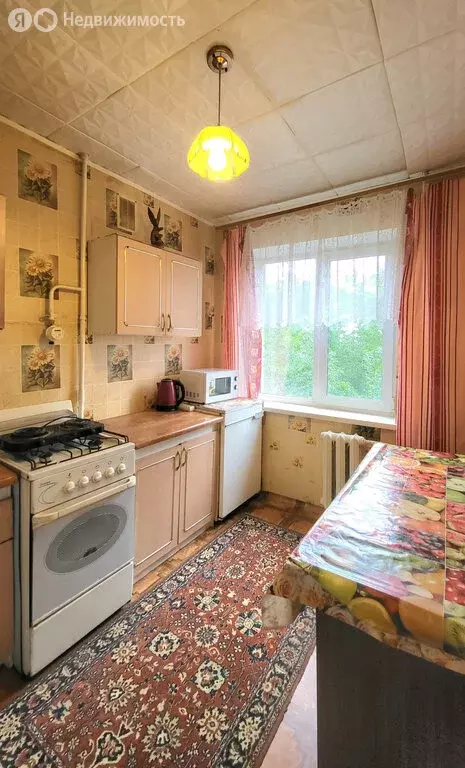 3-комнатная квартира: Омск, проспект Королёва, 16 (59.9 м) - Фото 0