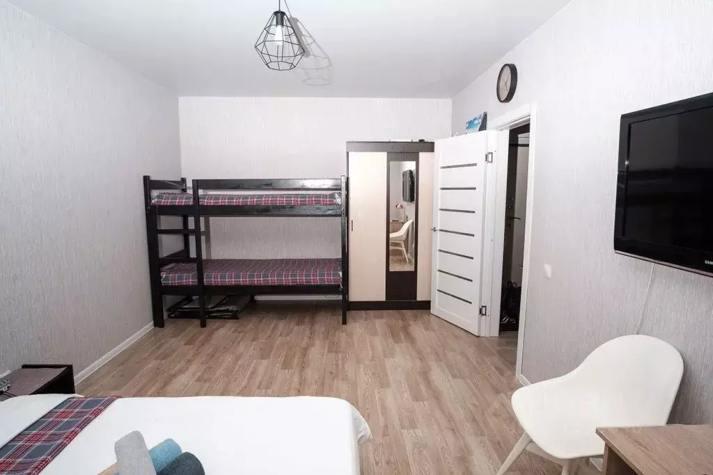 1-к кв. Новосибирская область, Новосибирск ул. Ивана Севастьянова, 10 ... - Фото 2