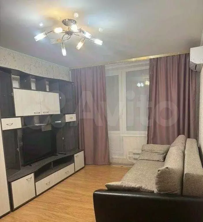 1-к. квартира, 35 м, 7/12 эт. - Фото 0