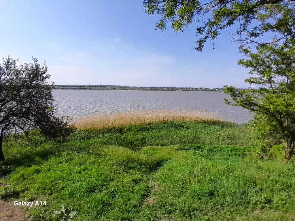 Участок в Ростовская область, Неклиновский район, Лакедемоновское ... - Фото 0