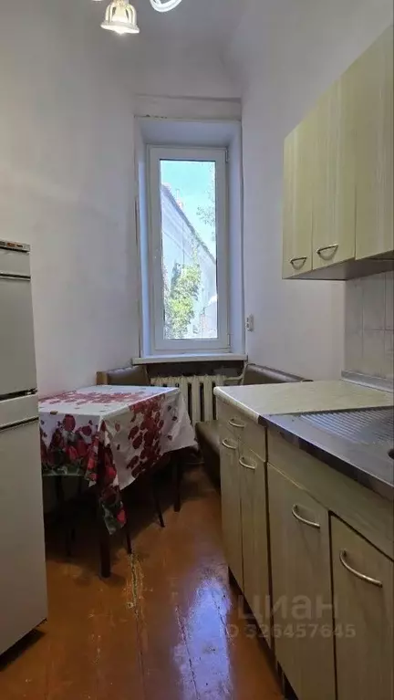 1-к кв. Оренбургская область, Оренбург ул. Кирова, 2 (39.0 м) - Фото 2