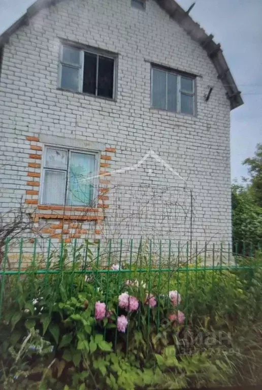 Дом в Саратовская область, д. Ильиновка ул. Центральная, 54 (60 м) - Фото 0