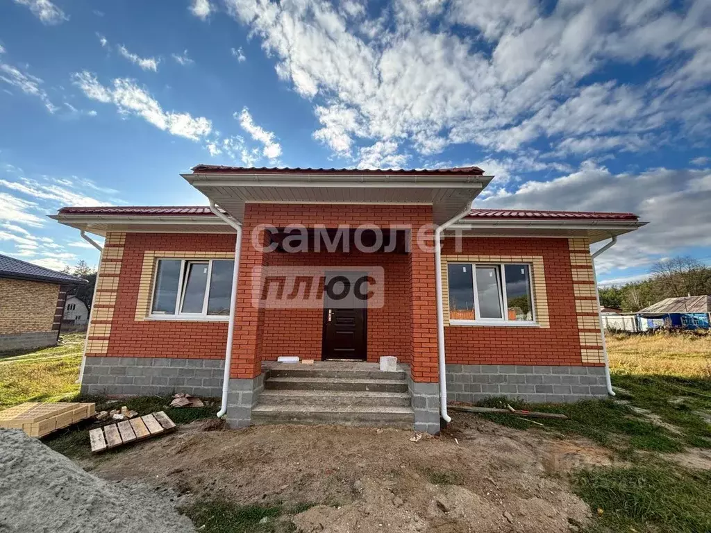 Дом в Курская область, Курск Плодовая ул. (120 м) - Фото 1