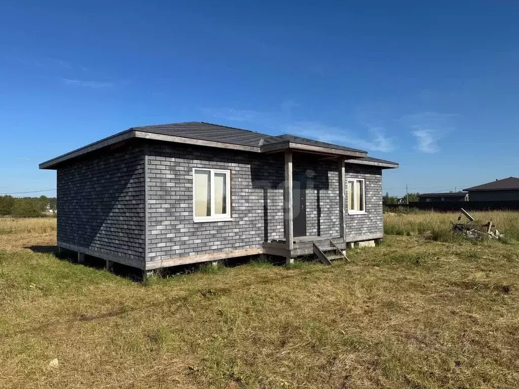 Дом в Ленинградская область, Волосовский район, Калитинское с/пос, д. ... - Фото 1