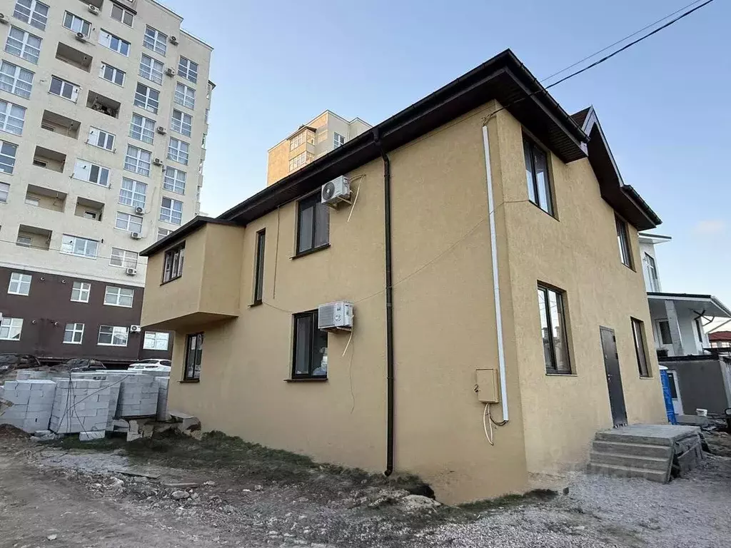 Дом в Севастополь ЖСТИЗ Оригинал ОК, туп. Ромашковый, 9 (217 м) - Фото 1