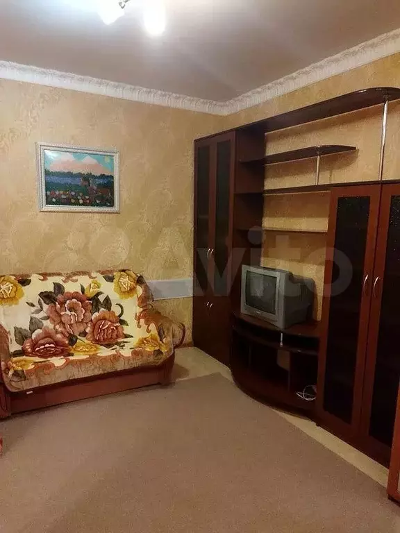 1-к. квартира, 38 м, 4/4 эт. - Фото 1