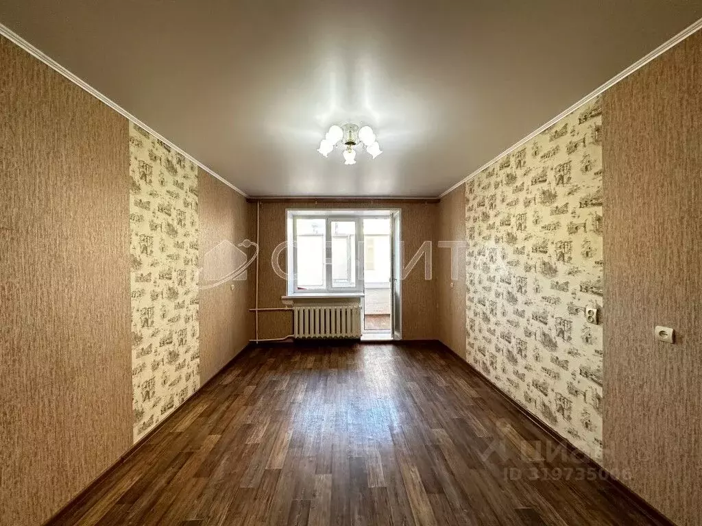 2-к кв. Тюменская область, Тюмень ул. Хохрякова, 32 (61.7 м) - Фото 2