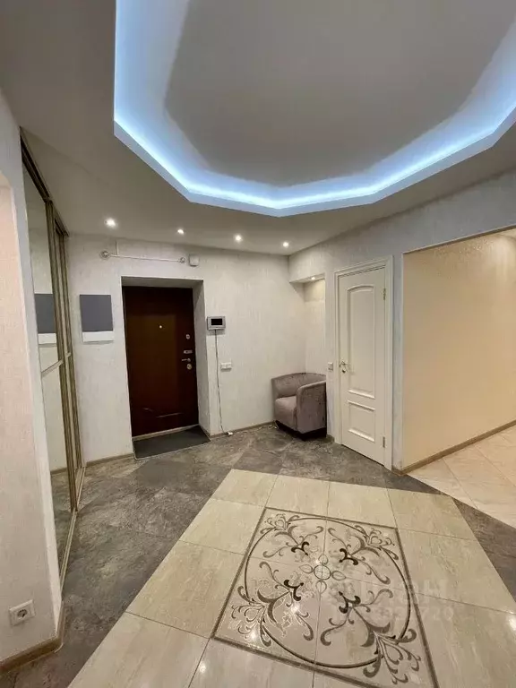 2-к кв. Санкт-Петербург ул. Беринга, 27к2 (90.0 м) - Фото 1