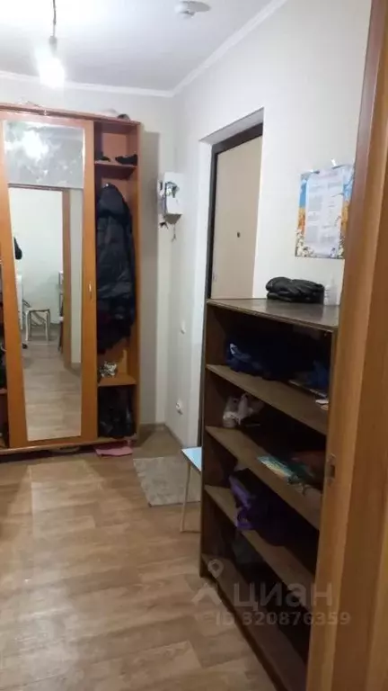 Комната Тюменская область, Тюмень ул. Чекистов, 33 (13.0 м) - Фото 1