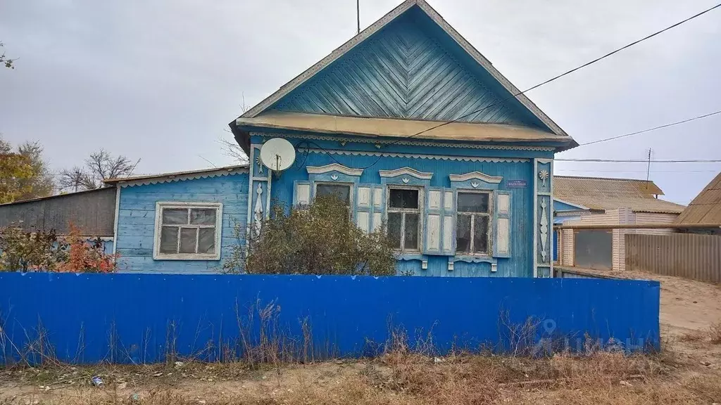 Дом в Астраханская область, Лиманский район, с. Оля  (45 м) - Фото 0