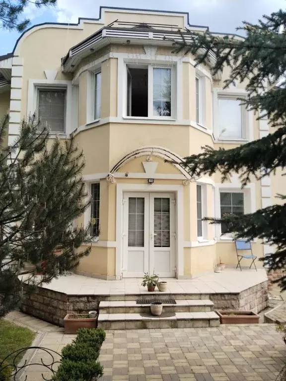 Дом в Московская область, Одинцово Сельскохозяйственный ДСК,  (350 м) - Фото 1