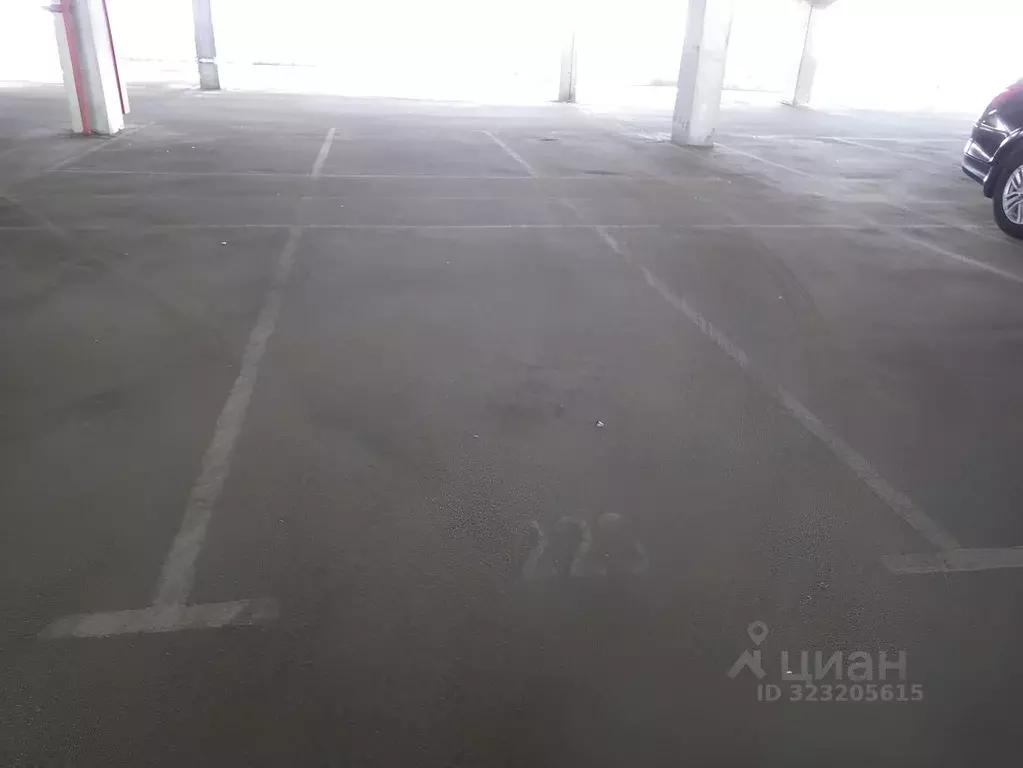 Гараж в Москва ул. Маршала Савицкого, 4 (11 м) - Фото 1