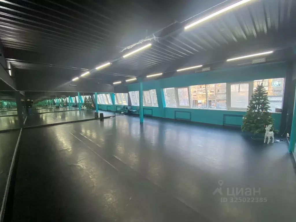 Помещение свободного назначения в Санкт-Петербург ул. ... - Фото 1