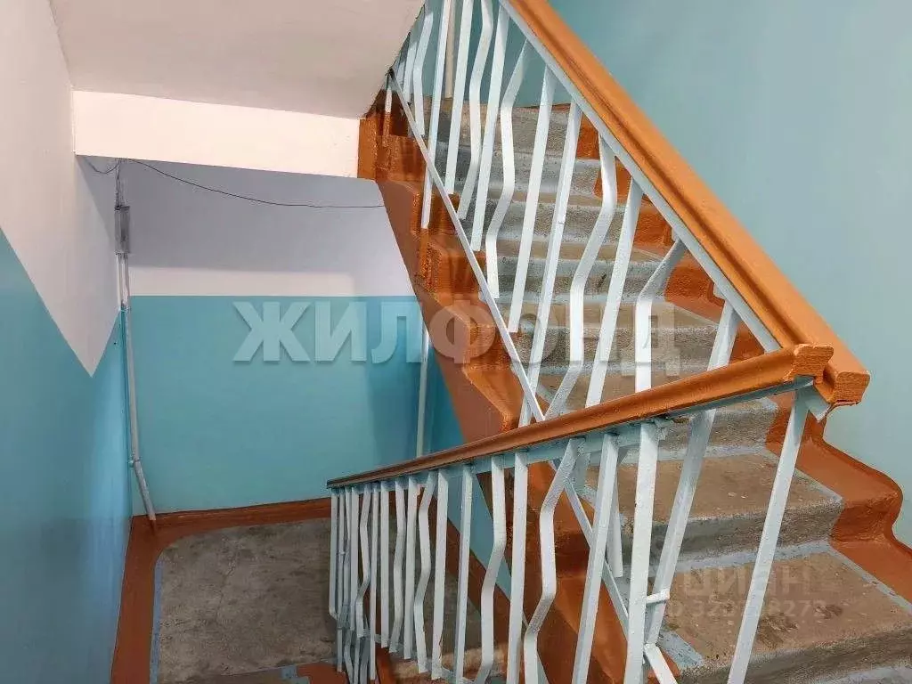 2-к кв. Хакасия, Абакан ул. Тельмана, 143 (51.4 м) - Фото 2