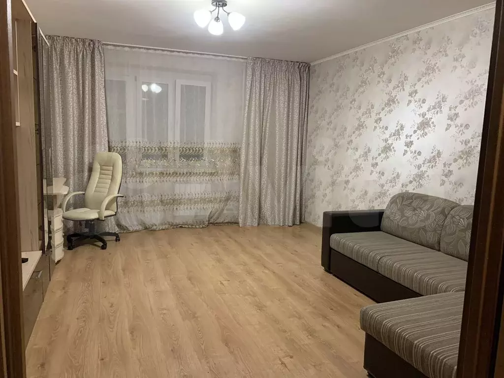 2-к. квартира, 60м, 8/10эт. - Фото 0