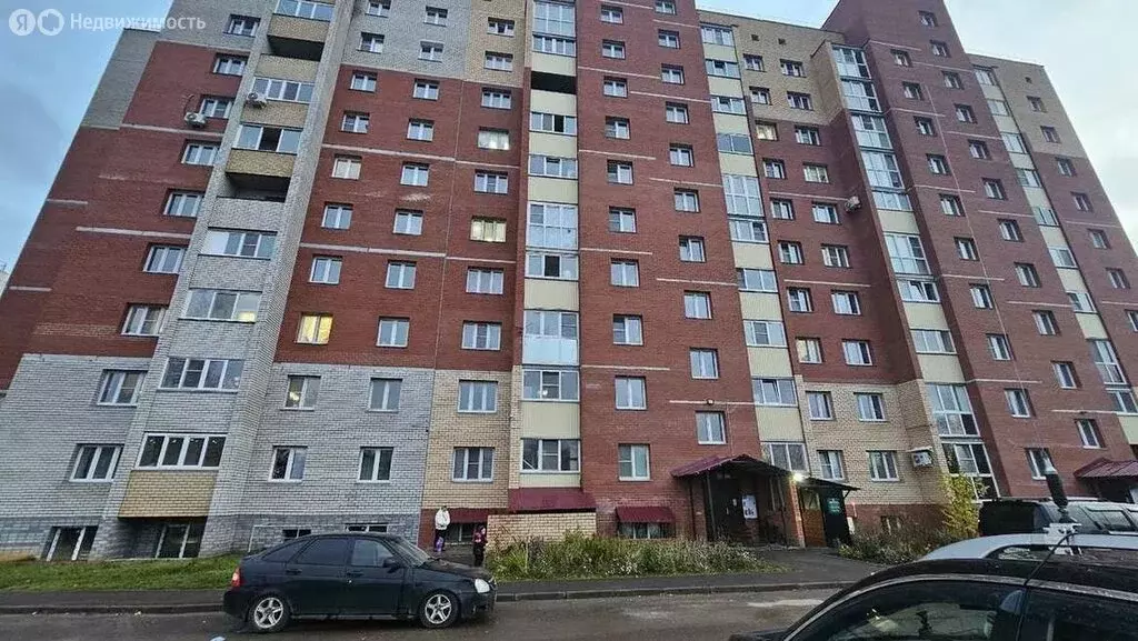 3-комнатная квартира: Киров, Березниковский переулок, 34 (71.8 м) - Фото 0