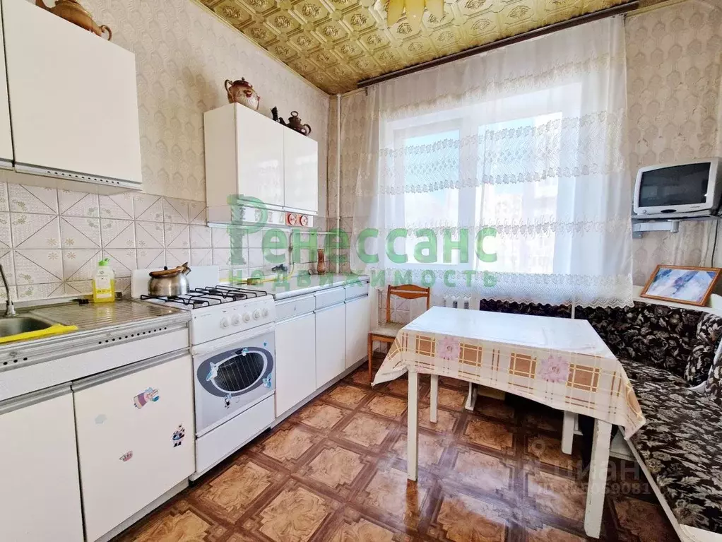 2-к кв. Брянская область, Брянск ул. Брянского Фронта, 10 (53.2 м) - Фото 0