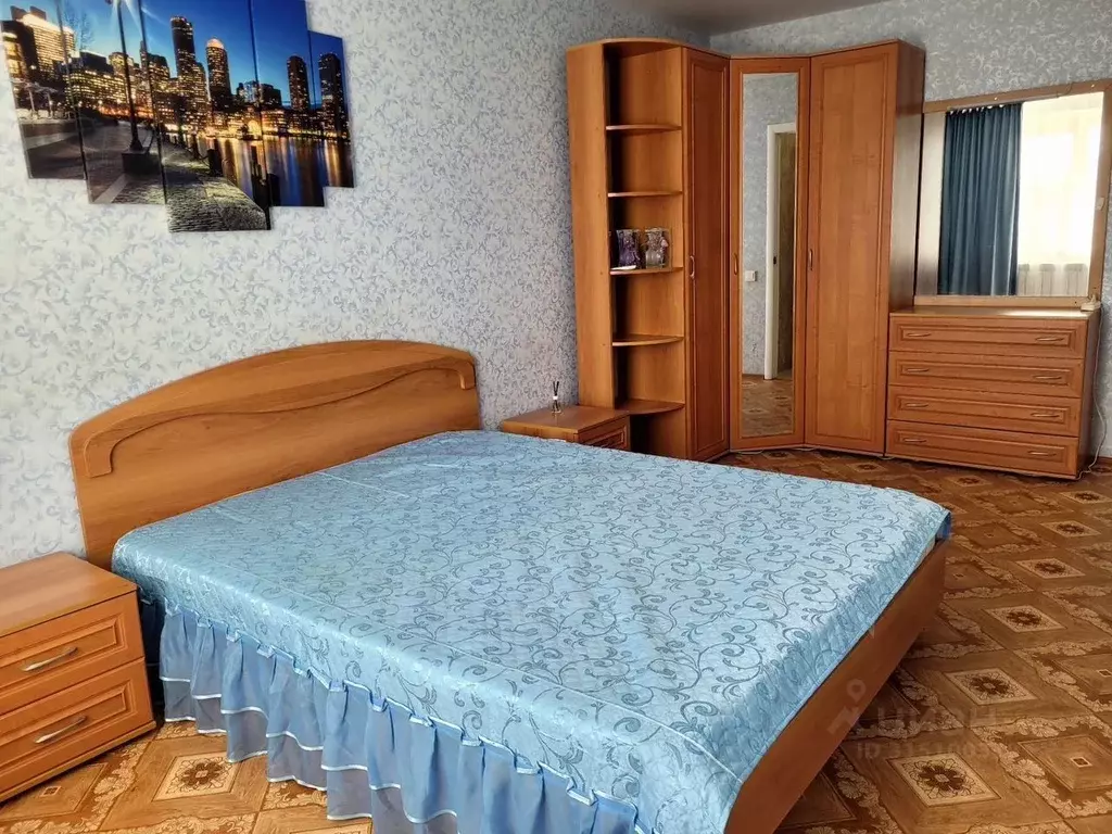 2-к кв. Воронежская область, Воронеж Республиканская ул., 74а (65.0 м) - Фото 0