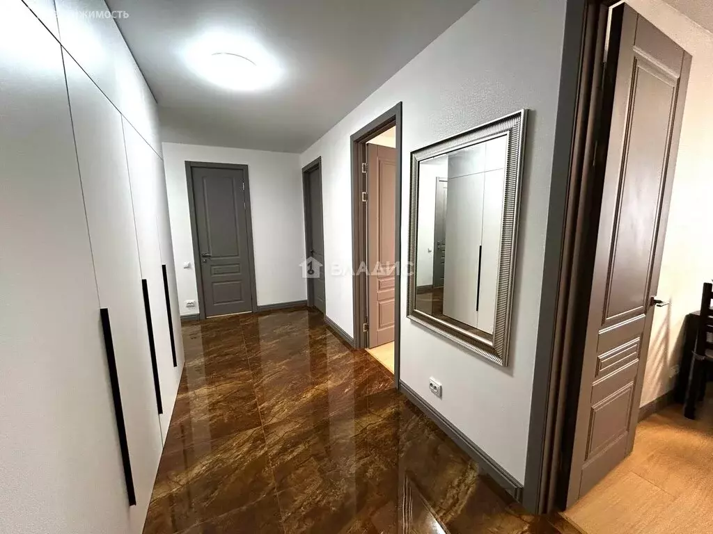 3-комнатная квартира: Нижний Новгород, 2-я Оранжерейная улица, 4А ... - Фото 2