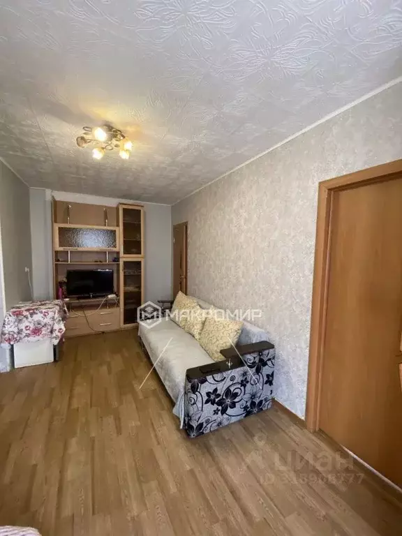 2-к кв. Челябинская область, Челябинск Салютная ул., 22 (41.5 м) - Фото 1