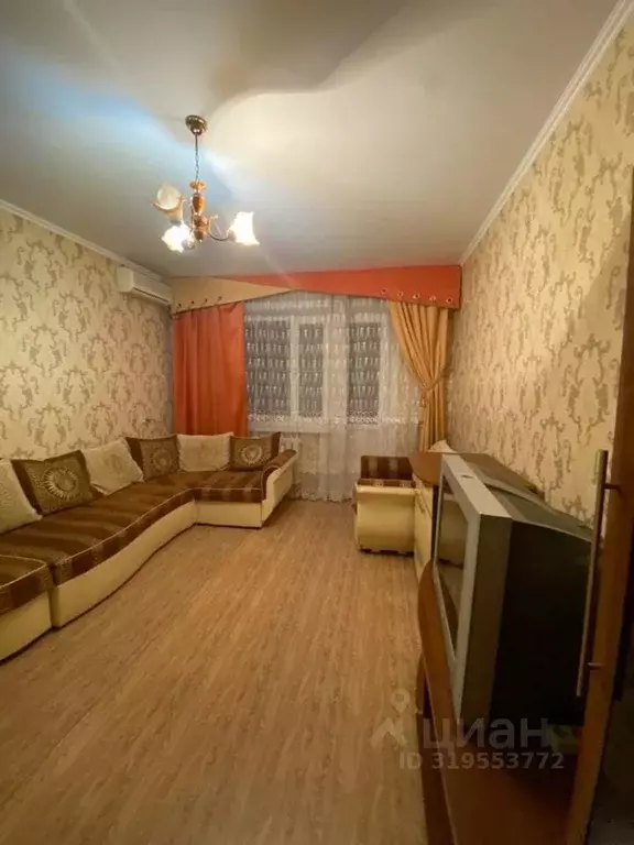 2-к кв. Ростовская область, Волгодонск Ленинградская ул., 30 (50.0 м) - Фото 1