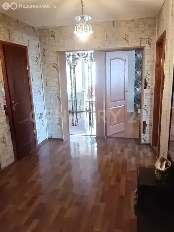 3-комнатная квартира: Кореиз, Южная улица, 26 (67.1 м) - Фото 2