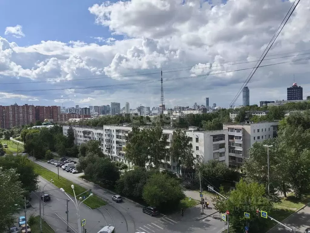 2-к кв. Свердловская область, Екатеринбург ул. Мичурина, 217 (49.8 м) - Фото 0