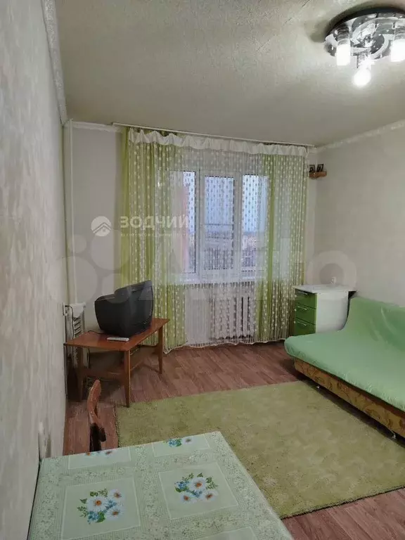 Комната 18 м в 4-к., 8/9 эт. - Фото 1