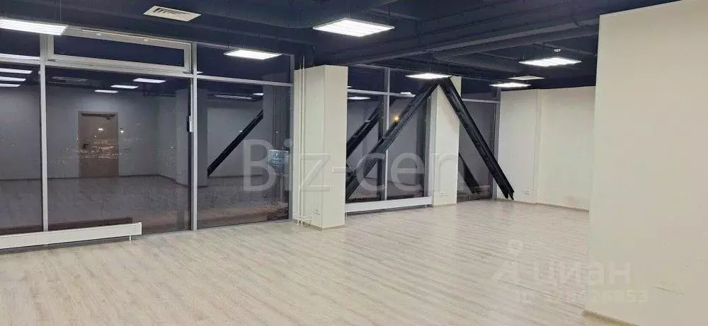 Офис в Санкт-Петербург ш. Революции, 69 (67 м) - Фото 1