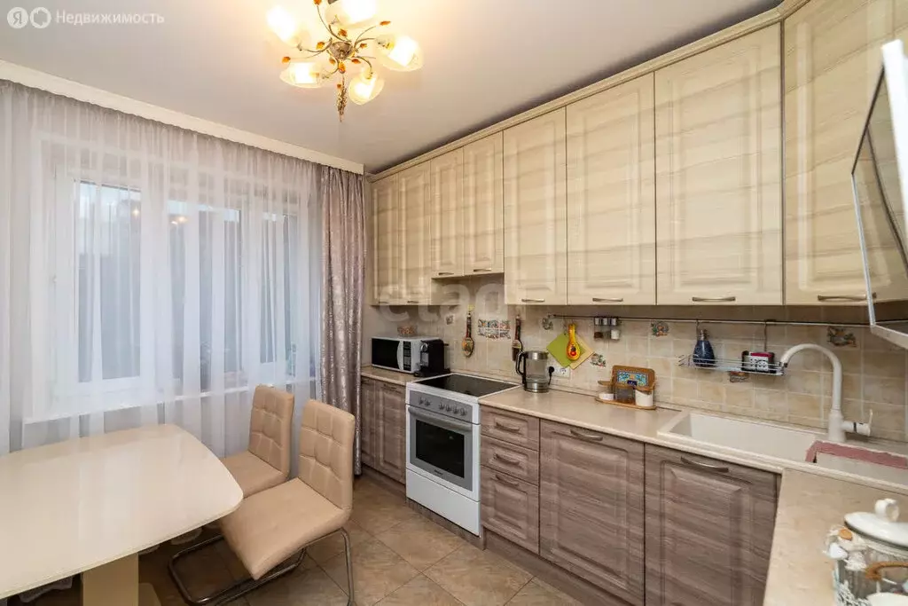 3-комнатная квартира: Домодедово, микрорайон Авиационный, проспект ... - Фото 1