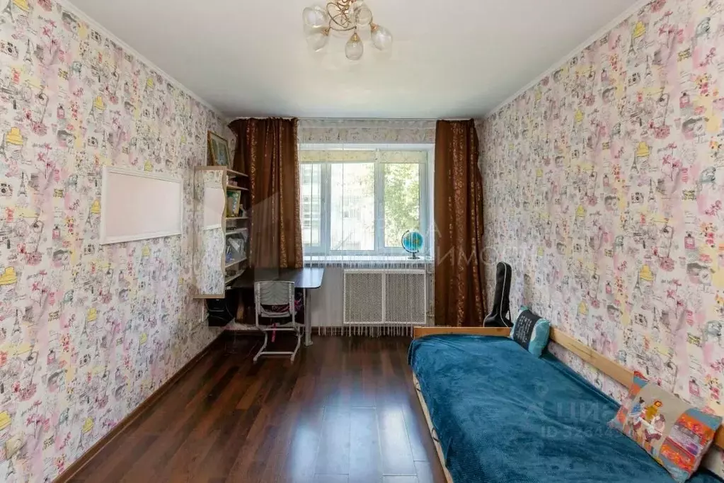 3-к кв. Тюменская область, Тюмень ул. Луначарского, 51 (50.0 м) - Фото 1