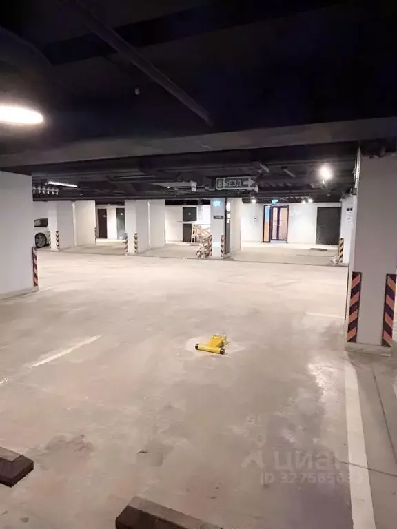 Гараж в Москва Фестивальная ул., 15к6 (18 м) - Фото 1