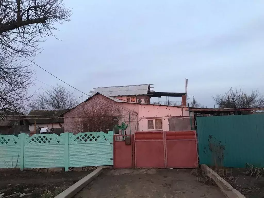 Дом в Крым, с. Краснознаменка ул. Гагарина (120 м) - Фото 0